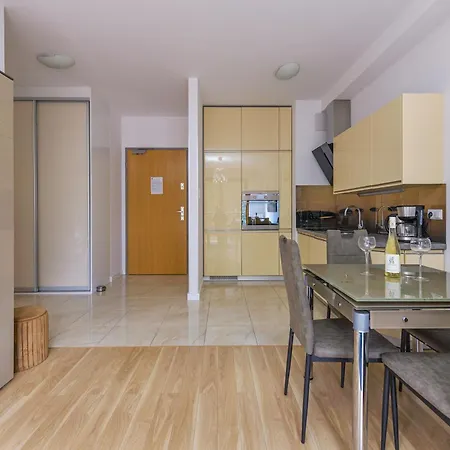 California - Nadmorski Dwor By Baltica *